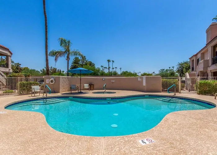 2 Bedroom 2 Bathroom With Pickleball *