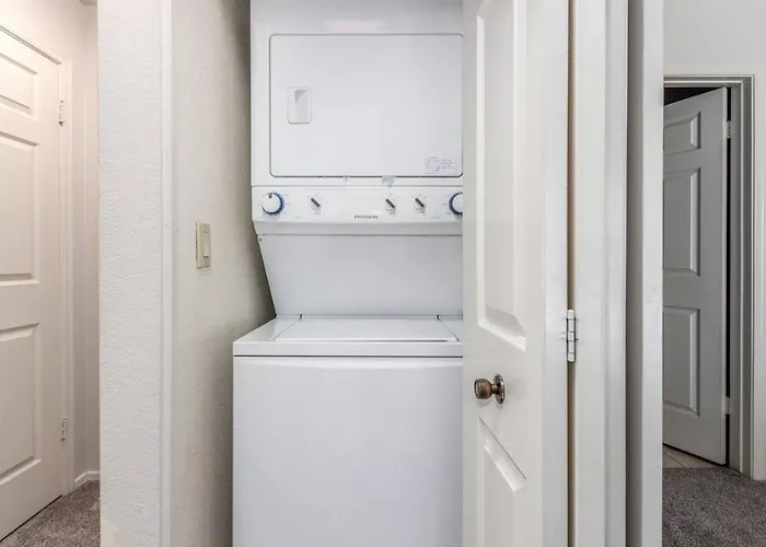 2 Bedroom 2 Bathroom With Pickleball * Scottsdale