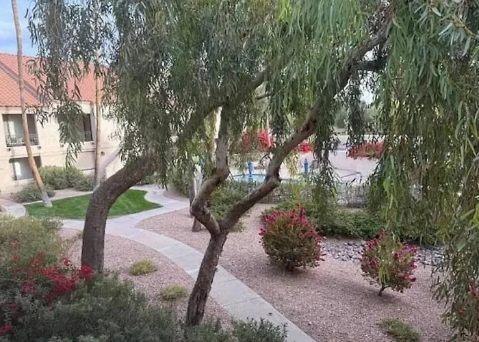 2 Bedroom 2 Bathroom With Pickleball Apartment