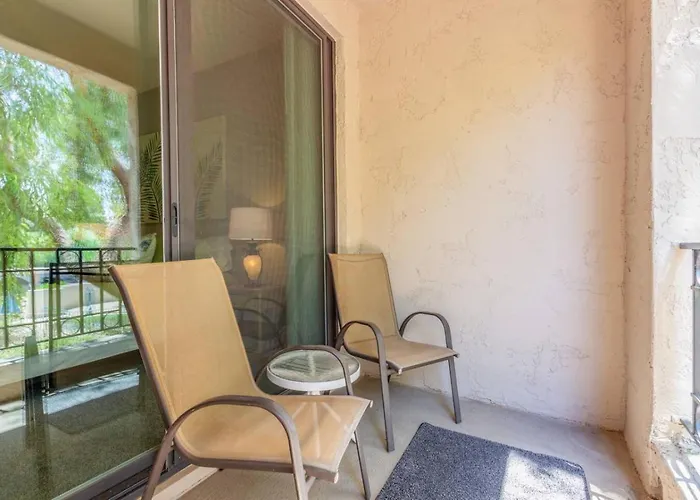 2 Bedroom 2 Bathroom With Pickleball Apartment