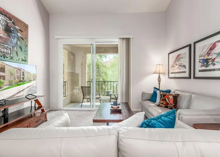 2 Bedroom 2 Bathroom With Pickleball Apartment