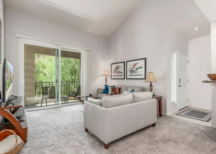 Apartment 2 Bedroom 2 Bathroom With Pickleball